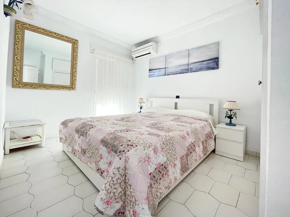Beautiful Apartment With Sea Views, Benal Beach Benalmádena