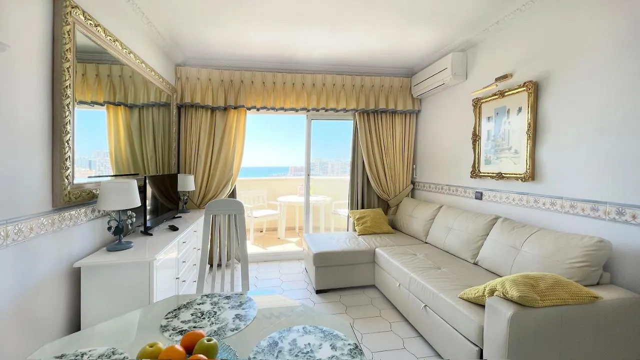 Beautiful Apartment With Sea Views, Benal Beach Benalmádena