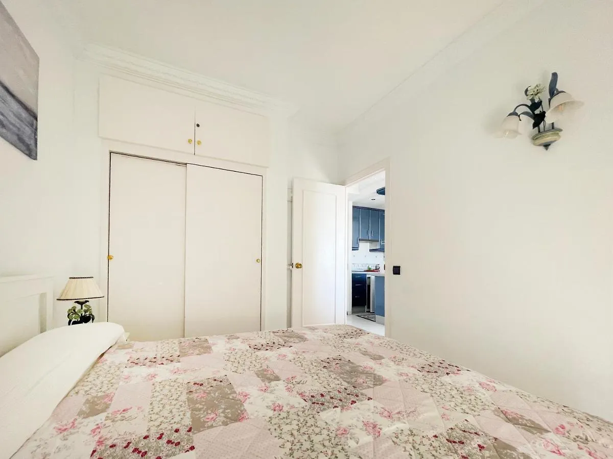 Beautiful Apartment With Sea Views, Benal Beach Benalmádena España